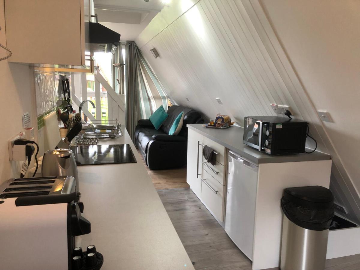 Chalet 47 By The Sea Kingsdown  エクステリア 写真